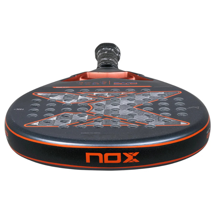 AT10 Genius 18K Alum 2025 racket