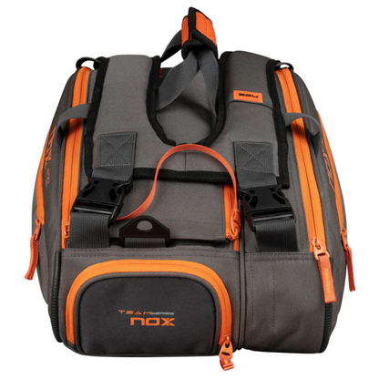 AT10 Team Racquet Bag