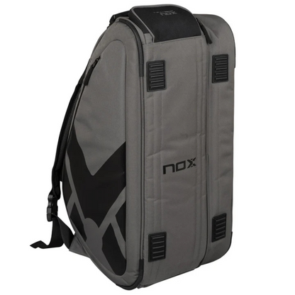 AT10 Team Racquet Bag