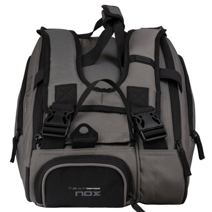 AT10 Team Racquet Bag