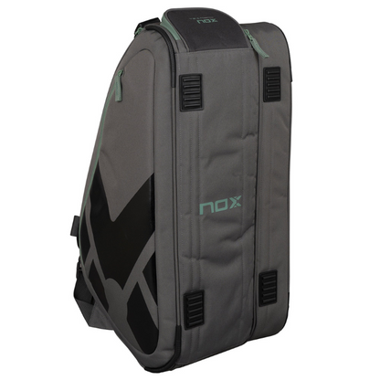 AT10 Team Racquet Bag