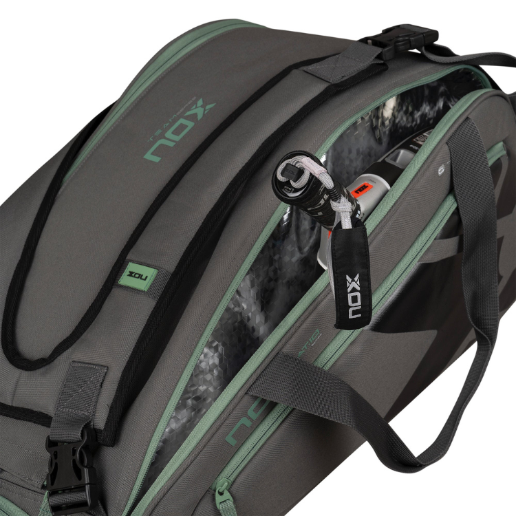 AT10 Team Racquet Bag