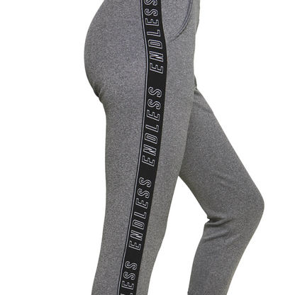 Pantalones Essence Iconic